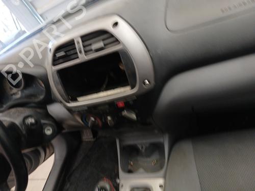 Dashboard TOYOTA RAV 4 II (_A2_) 2.0 D 4WD (CLA20_, CLA21_, CLA20R, CLA21R) | BP30109437C46