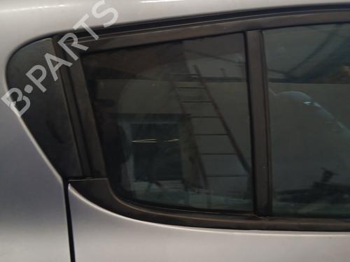 Dør rude højre bagtil RENAULT MEGANE III Hatchback (BZ0/1_, B3_) 1.5 dCi (BZ09, BZ0D, BZ1W, BZ29, BZ14) (110 hp) 32981824