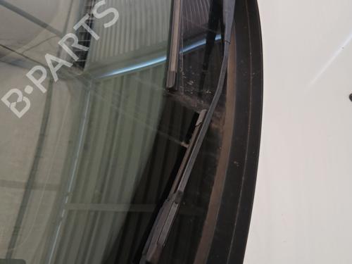 Used Front windshield wiper arm RENAULT CLIO III (BR0/1, CR0/1) 1.5 dCi (C/BR0G, C/BR1G) (68 hp) 28669259