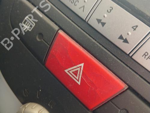 Warnblinkschalter für PEUGEOT 107 (PM_, PN_) 1.0 (68 hp) 30933358