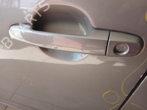 Venstre fortil udvendigt håndtag Venstre fortil udvendigt håndtag TOYOTA COROLLA Verso (ZER_, ZZE12_, R1_) 2.2 D-4D (AUR10_, AUR10R) (136 hp) 36009319 36009319