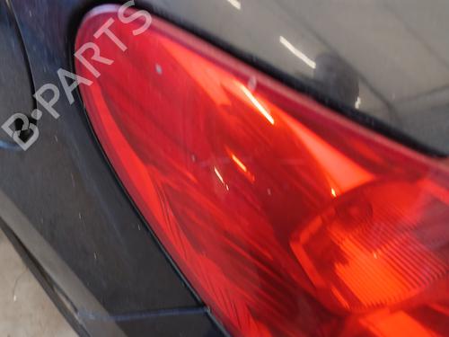 Farolim esquerdo Farolim esquerdo PEUGEOT 207 (WA_, WC_) 1.4 HDi (68 hp) 35958841 35958841