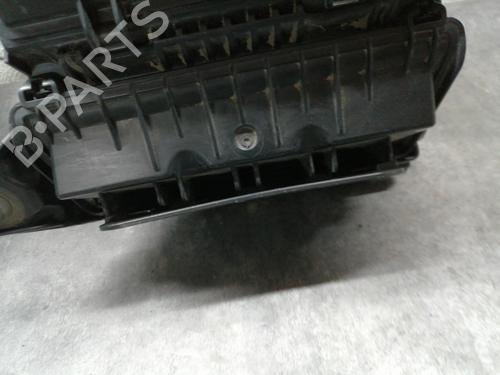 Used Air filter box Air filter box RENAULT MEGANE IV Hatchback (B9A/M/N_) 1.5 Blue dCi 95 (B9A2, B9A6) (95 hp) 25155363 25155363