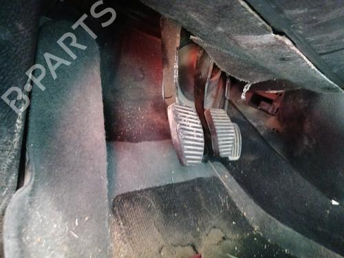Used Clutch pedal PEUGEOT 406 (8B) 2.0 HDI 110 (109 hp) 31998220