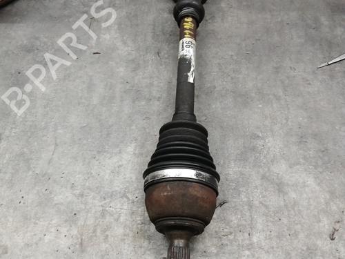 Drivaksel fortil venstre PEUGEOT 106 II (1A_, 1C_) 1.1 i (60 hp) 32339715