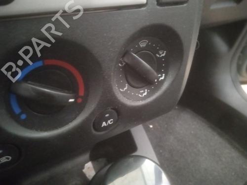 Climate control FORD FIESTA V (JH_, JD_) 1.4 16V | BP22298615I5