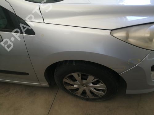 Right front fenders PEUGEOT 308 I (4A_, 4C_) 1.6 HDi | BP25757257C42 
