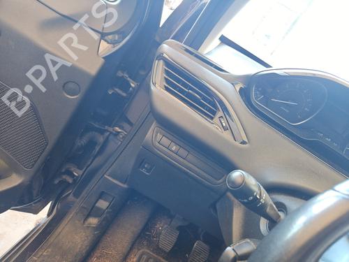 Used Dashboard Dashboard PEUGEOT 208 I (CA_, CC_) 1.2 VTI 82 (82 hp) 34242444 34242444