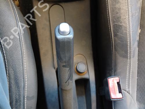 Freno de mano Freno de mano RENAULT CLIO III (BR0/1, CR0/1) 1.5 dCi (BR17, CR17) (86 hp) 37250677 37250677