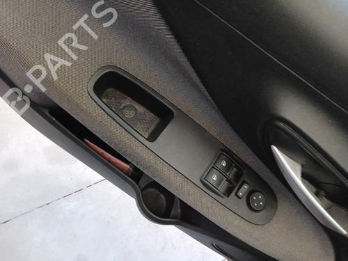Used Left front window switch Left front window switch FIAT PUNTO (199_) [2012-2026] 33655054 33655054