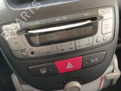 Used Radio Radio TOYOTA AYGO (_B1_) 1.0 (KGB10_, KGB10R) (68 hp) 32065079 32065079