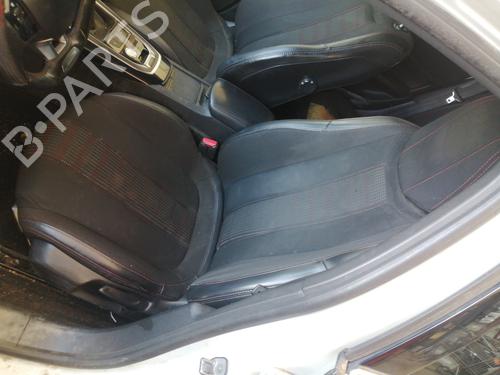 Used Left front seat PEUGEOT 308 SW II (LC_, LJ_, LR_, LX_, L4_) 1.6 BlueHDi 120 (120 hp) 27569537