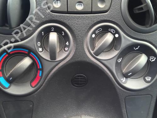 Climate control FIAT PANDA (169_) 1.2 (169AXF2A, 169AXF1A) | BP39477115I5 - Image 4