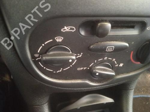 Climate control PEUGEOT 206 CC (2D) 1.6 16V (2DNFUF, 2DNFUR) | BP21281080I5 