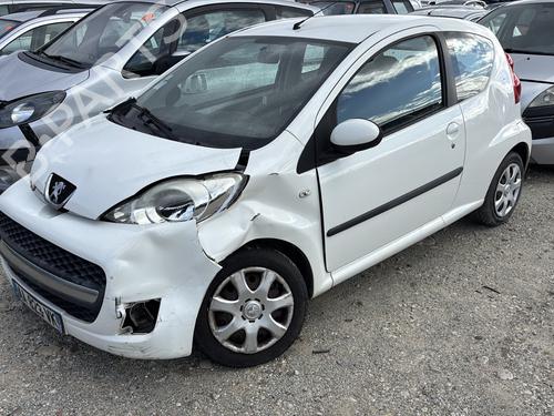 Brugte PEUGEOT 107 (PM_, PN_) 1.0 (68 hp) 4359653