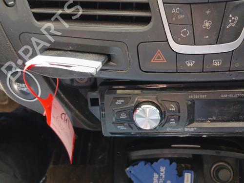 card-reader-renault-laguna-iii-bt01-2007-2008-2009-2010-2011-2012-2013-2014-2015-33606813 main image