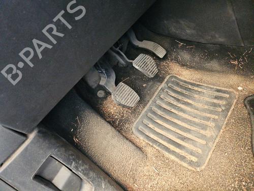 Pedal embrague Pedal embrague PEUGEOT 208 I (CA_, CC_) 1.2 VTI 82 (82 hp) 36010394 36010394