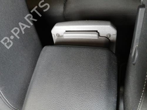 Armrest / Center console FORD FOCUS II (DA_, HCP, DP) 1.6 TDCi | BP32215589I20