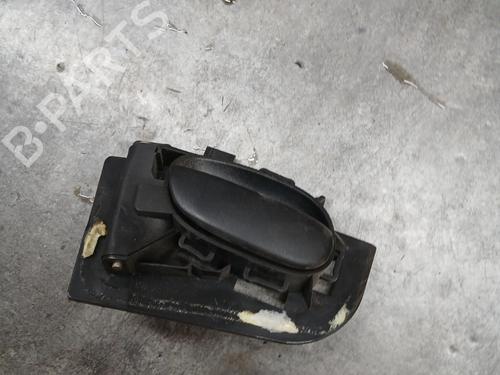 Poignée intérieure avant gauche PEUGEOT 206 Hatchback (2A/C) 1.4 i (75 hp) 28314767