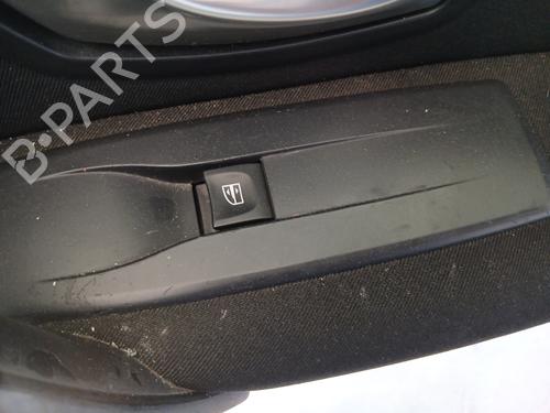 Used Right front window switch Right front window switch RENAULT LAGUNA III (BT0/1) 1.5 dCi (BT00, BT0A, BT0T, BT1J) (110 hp) 33606812 33606812