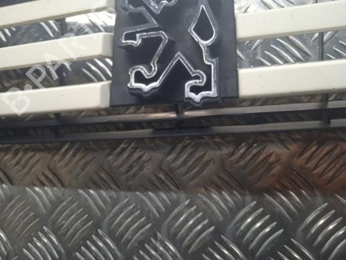 Grille PEUGEOT 205 II (20A/C) 1.7 Diesel | BP21277543C40