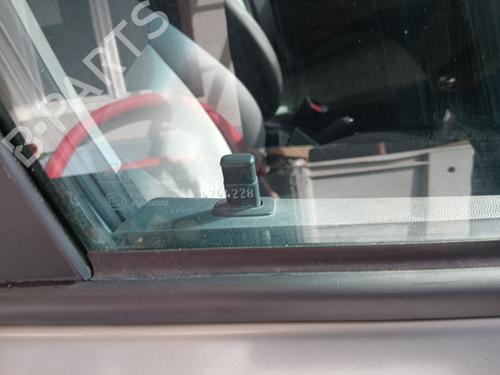 Front right door window OPEL MERIVA A MPV (X03) 1.7 CDTI (E75) | BP29940386C19