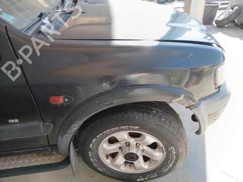 Guarda-lamas direito Guarda-lamas direito OPEL FRONTERA B (U99) 2.2 DTI (6B_ZC, 6B_VF, 6B_66, 6B_76) (116 hp) 36009330 36009330