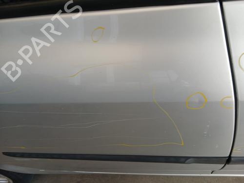 Used Right rear door RENAULT CLIO III (BR0/1, CR0/1) 1.4 16V (98 hp) 29240823