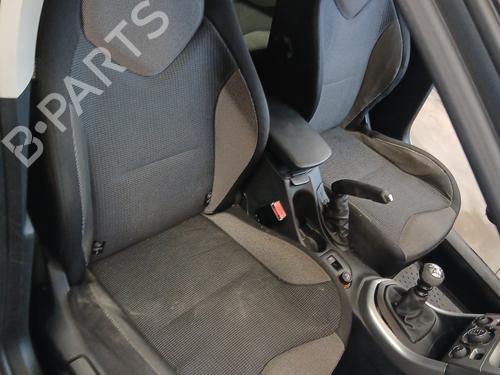 Used Right front seat PEUGEOT 308 I (4A_, 4C_) 2.0 HDi (136 hp) 29725276