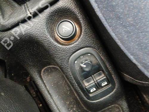 Used Left front window switch PEUGEOT 206 Hatchback (2A/C) 2.0 HDI 90 (90 hp) 31642173