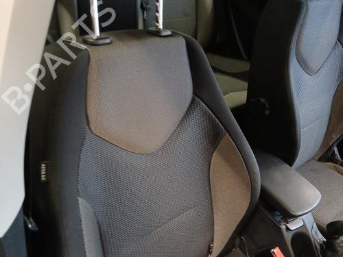 Right front seat PEUGEOT 308 I (4A_, 4C_) 2.0 HDi | BP29725276C16 