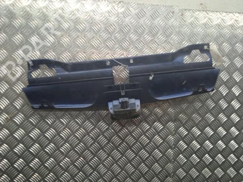 Grille PEUGEOT 406 (8B) 1.9 TD | BP20886031C40 