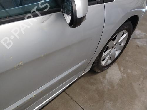 Right front door PEUGEOT 308 I (4A_, 4C_) 2.0 HDi | BP29725228C3 
