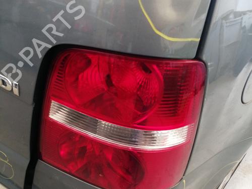 Used Right taillight VW TOURAN (1T1, 1T2) 2.0 TDI 16V (140 hp) 27683551