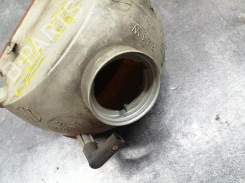 Used Left front indicator Left front indicator VW POLO III (6N1) 75 1.6 (75 hp) 24824972 24824972