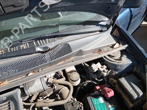Used Front wiper motor Front wiper motor TOYOTA YARIS (_P1_) 1.4 D-4D (NLP10_, NLP10R) (75 hp) 33116287 33116287
