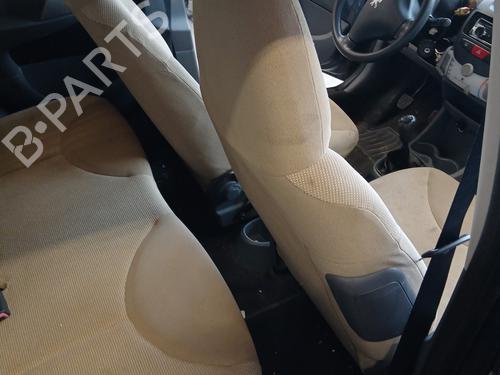 Seats set PEUGEOT 107 (PM_, PN_) 1.4 HDi | BP31714678C78 