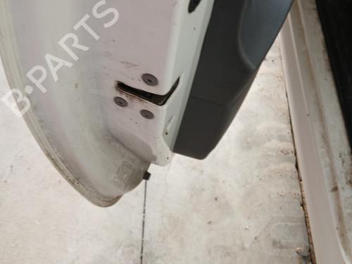 Venstre fortil lås PEUGEOT 107 (PM_, PN_) 1.0 (68 hp) 30933356