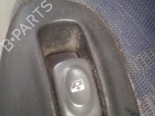 Used Right front window switch Right front window switch RENAULT SCÉNIC I MPV (JA0/1_, FA0_) 1.9 dCi RX4 (102 hp) 22604677 22604677