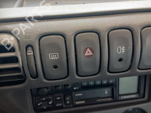 Used Warning switch Warning switch NISSAN MICRA II (K11) 1.0 i 16V (K11) (54 hp) 36238072 36238072