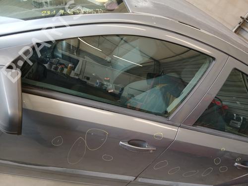 BP29936033C18 main image