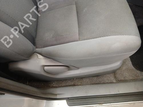 Right front seat TOYOTA RAV 4 II (_A2_) 2.0 D 4WD (CLA20_, CLA21_, CLA20R, CLA21R) | BP30109441C16