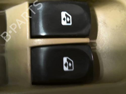 Used Left front window switch Left front window switch RENAULT MODUS / GRAND MODUS (F/JP0_) 1.5 dCi (FP0D, JP0D) (82 hp) 40160611 40160611