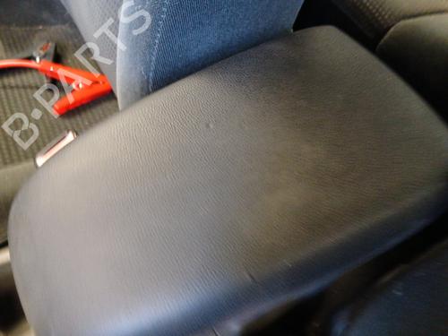 Apoio de Braço / Consola central FORD FOCUS II (DA_, HCP, DP) 1.6 TDCi | BP30438782I20