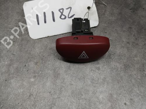 Used Warning switch Warning switch PEUGEOT 206 Hatchback (2A/C) 1.4 i (75 hp) 31928829 31928829