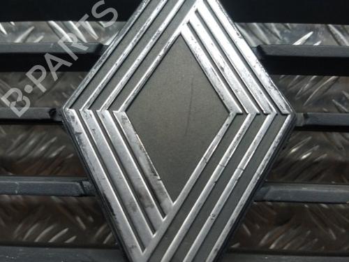 Grill RENAULT TRAFIC Van (T_, P_, V_) 1.6 (65 hp) 21277581