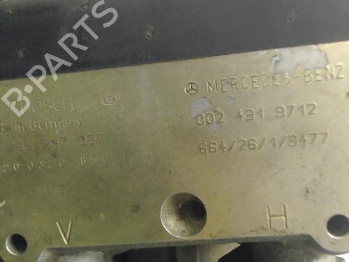 Used ABS pump MERCEDES-BENZ E-CLASS (W210) E 220 D (210.004) (95 hp) 20881177