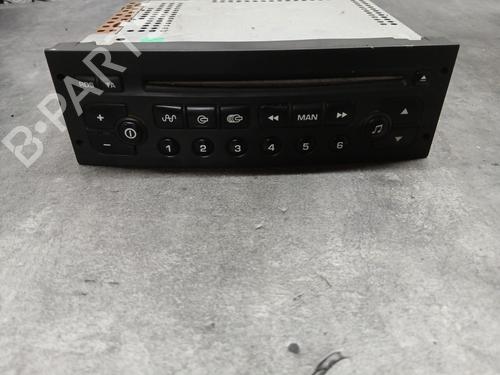 Used Radio PEUGEOT 206 Hatchback (2A/C) 1.4 i (75 hp) 31925085