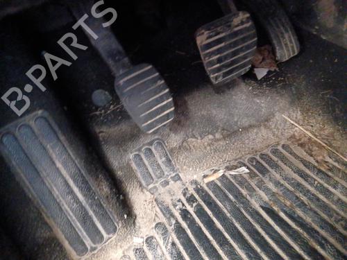 koblingspedal RENAULT MEGANE III Hatchback (BZ0/1_, B3_) 1.5 dCi (BZ09, BZ0D, BZ1W, BZ29, BZ14) (110 hp) 32981865