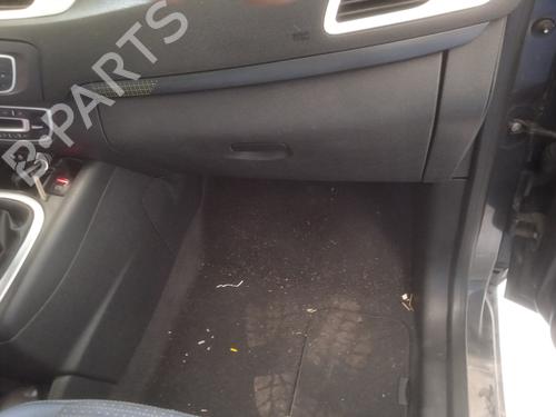 Used Glove box RENAULT SCÉNIC III (JZ0/1_) 1.5 dCi (110 hp) 21283589